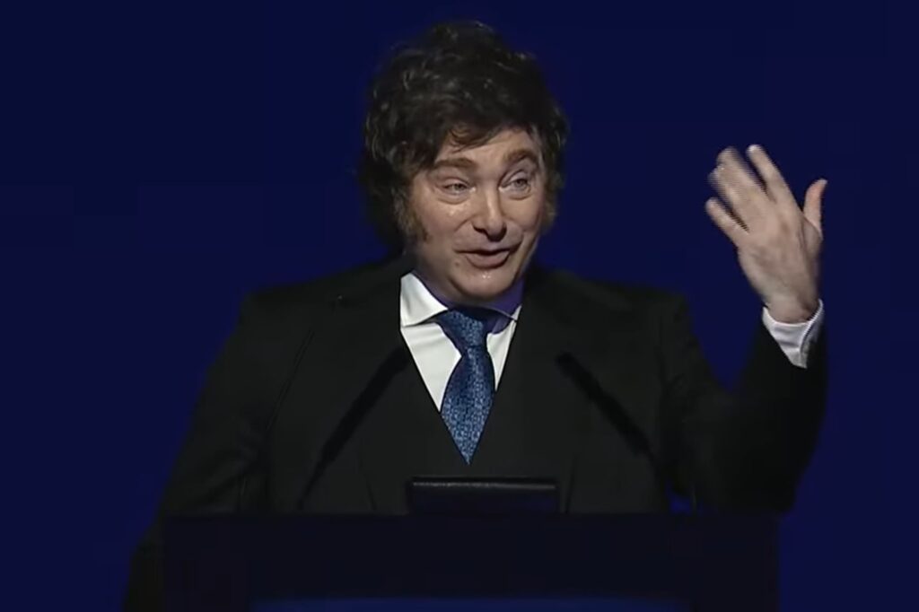 Milei, en el Latam Economic Forum: “Nunca se vio un ataque tan desproporcionado de los medios de comunicación”