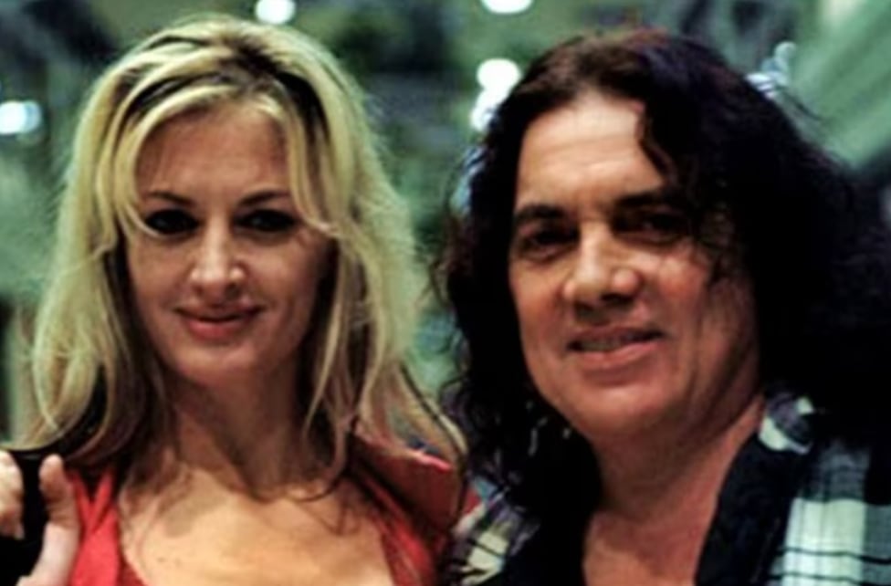 Ella era la vedette del momento, él un pionero del rock nacional y juntos vivieron un romance de verano que pocos recuerdan