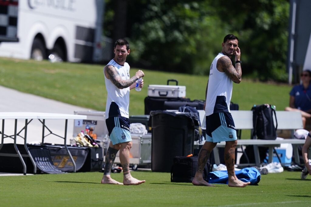 El fútbol pasó a ser de los velocistas, salvo que juegue Argentina