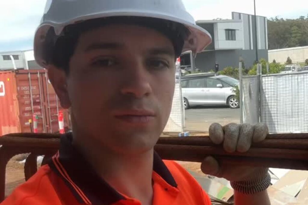 Dylan, albañil argentino que trabaja en Australia: “Después de 8 horas de trabajo, nos vamos a casa con 320 dólares”