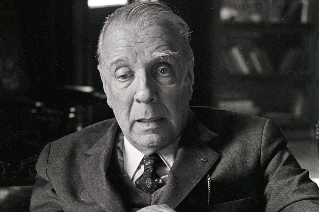 Daniel Mecca, escritor: “Recorrer las calles por donde Borges caminaba permite crear una imaginación poética de su figura”
