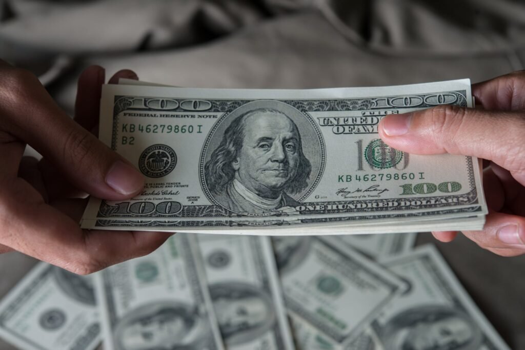 Dólar hoy y dólar blue, EN VIVO: a cuánto cotiza el oficial y cuál es el precio del paralelo este viernes 25 de septiembre, minuto a minuto
