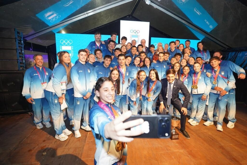 La delegación argentina festejó en la Casa Suramericana: medallas, ovaciones y un cierre a puro baile
